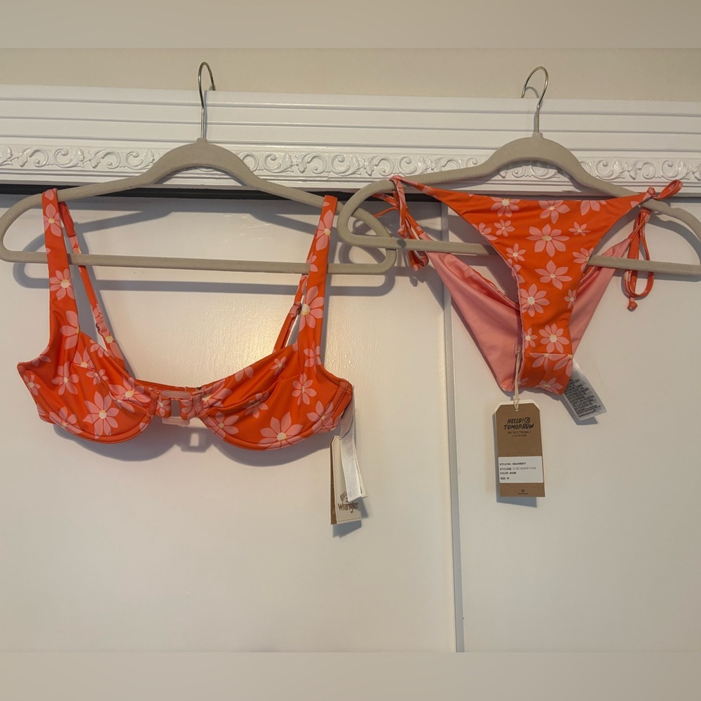 Billabong NWT Out West Dreamin Bikini Set | Size Medium Top & Bottom